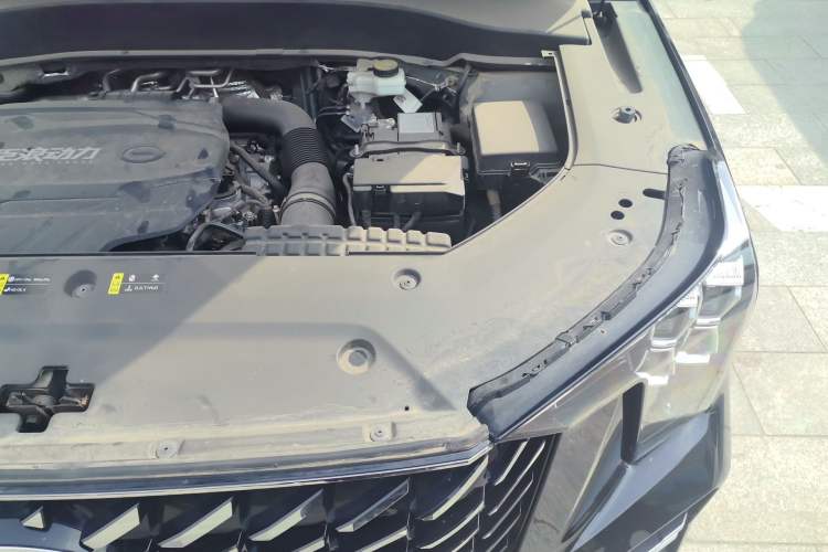 Used GAC Trumpchi GS8 2024 Linghang Series 2.0 TGDI Two-Wheel Drive Luxury Smart Connectivity Version Engine Bay Left