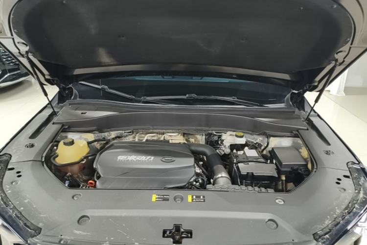 Used GAC Trumpchi GS8 2024 Linghang Series 2.0 TGDI Two-Wheel Drive Luxury Smart Connectivity Version Engine Bay