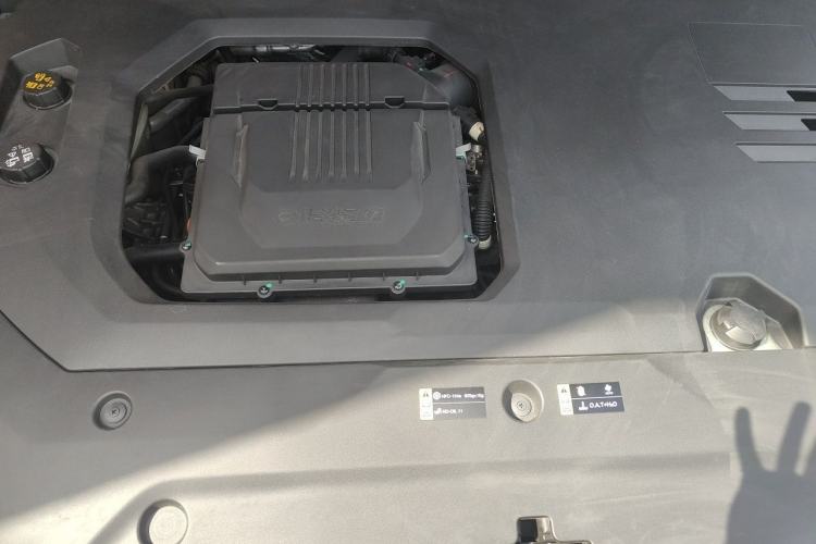 Used GAC Trumpchi GS8 2024 Dual-Motor Series 2.0TM Two-Wheel Drive Premium Edition Engine Bay