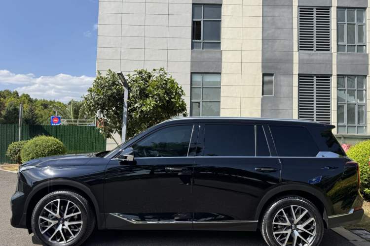 Used GAC Trumpchi GS8 2024 Linghang Series 2.0 TGDI Two-Wheel Drive Luxury Smart Connectivity Version Exterior 12