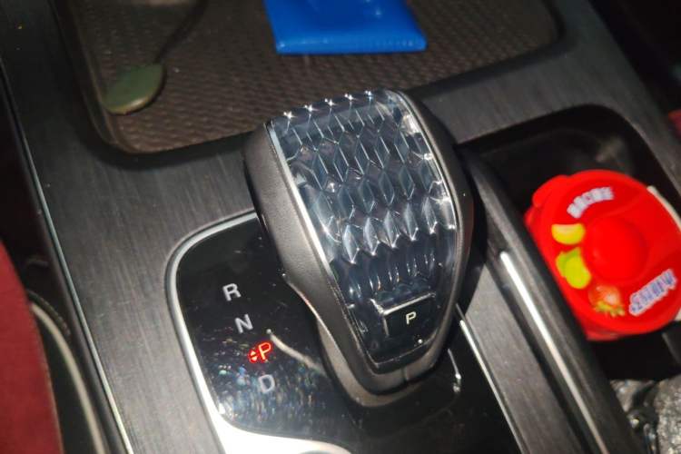 Used GAC Trumpchi GS8 2024 Linghang Series 2.0 TGDI Two-Wheel Drive Luxury Smart Connectivity Version Gear Lever