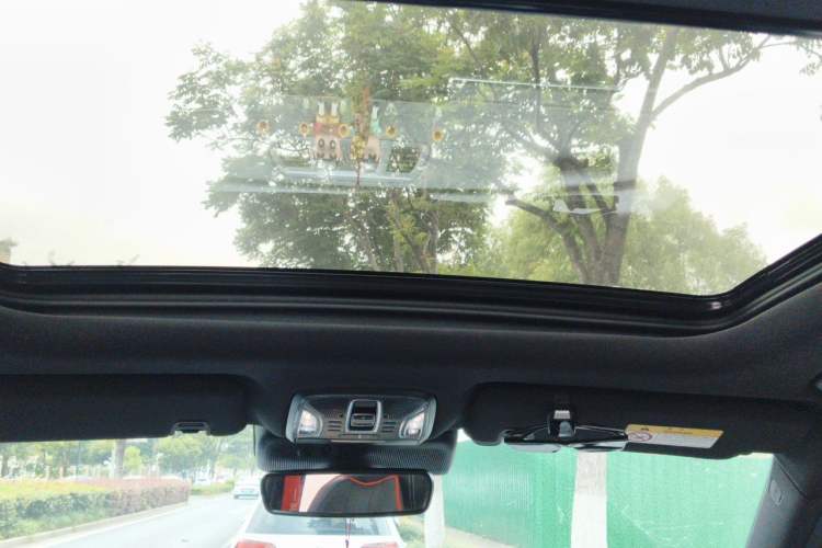 Used GAC Trumpchi GS8 2024 Linghang Series 2.0 TGDI Two-Wheel Drive Luxury Smart Connectivity Version Headliner