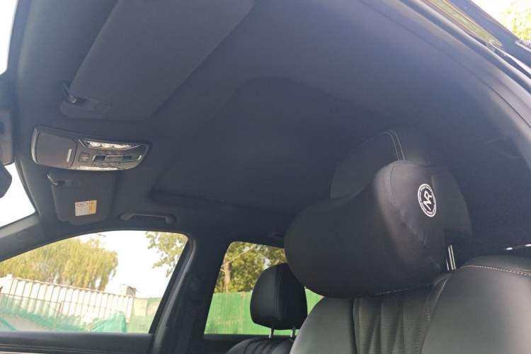 Used GAC Trumpchi GS8 2024 Linghang Series 2.0 TGDI Two-Wheel Drive Luxury Smart Connectivity Version Headliner
