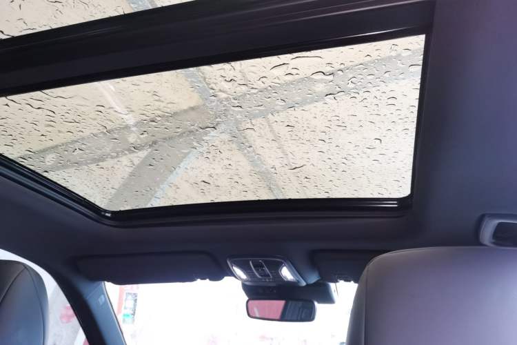 Used GAC Trumpchi GS8 2024 Linghang Series 2.0 TGDI Two-Wheel Drive Luxury Smart Connectivity Version Headliner