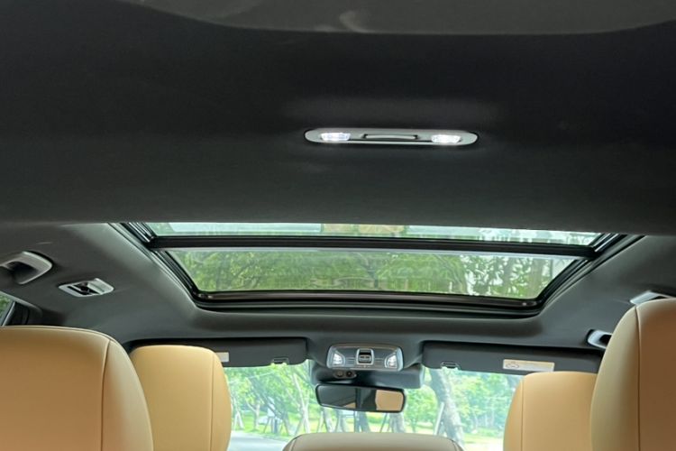 Used GAC Trumpchi GS8 2024 Linghang Series 2.0 TGDI Four-Wheel Drive Luxury Smart Connectivity Version Headliner