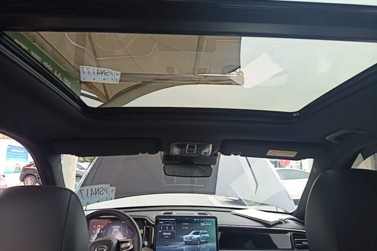 Used GAC Trumpchi GS8 2024 Linghang Series 2.0 TGDI Two-Wheel Drive Luxury Smart Connectivity Version Headliner