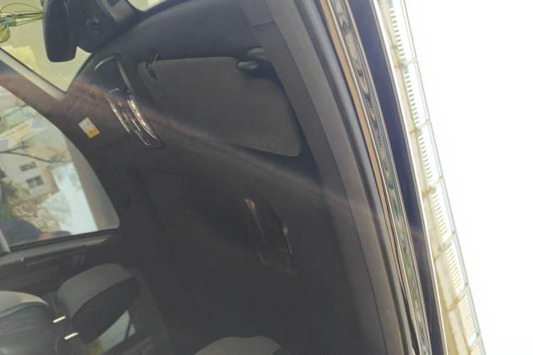 Used GAC Trumpchi GS8 2024 Dual-Motor Series 2.0TM Two-Wheel Drive Premium Edition Headliner