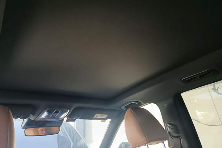 Used GAC Trumpchi GS8 2024 Linghang Series 2.0 TGDI Four-Wheel Drive Luxury Smart Connectivity Version Headliner