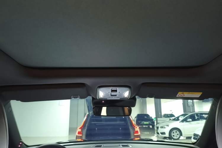 Used GAC Trumpchi GS8 2024 Linghang Series 2.0 TGDI Two-Wheel Drive Luxury Smart Connectivity Version Headliner
