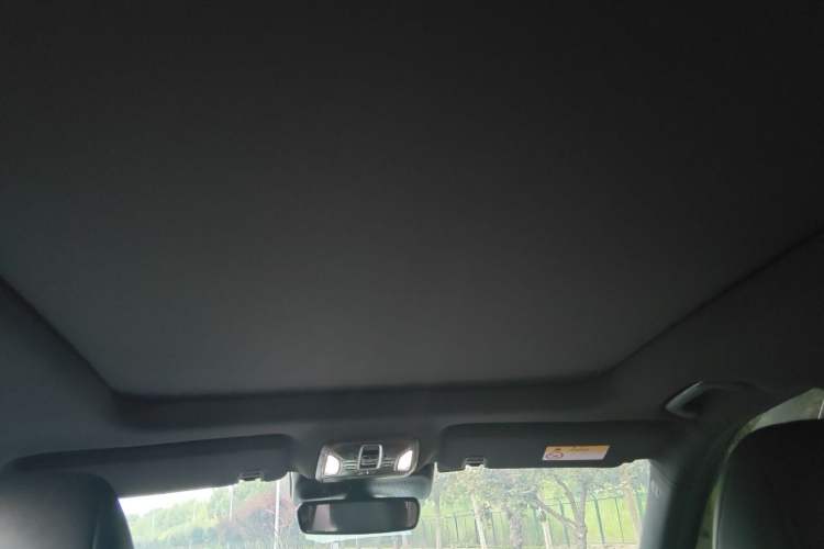 Used GAC Trumpchi GS8 2024 Linghang Series 2.0 TGDI Two-Wheel Drive Luxury Smart Connectivity Version Headliner