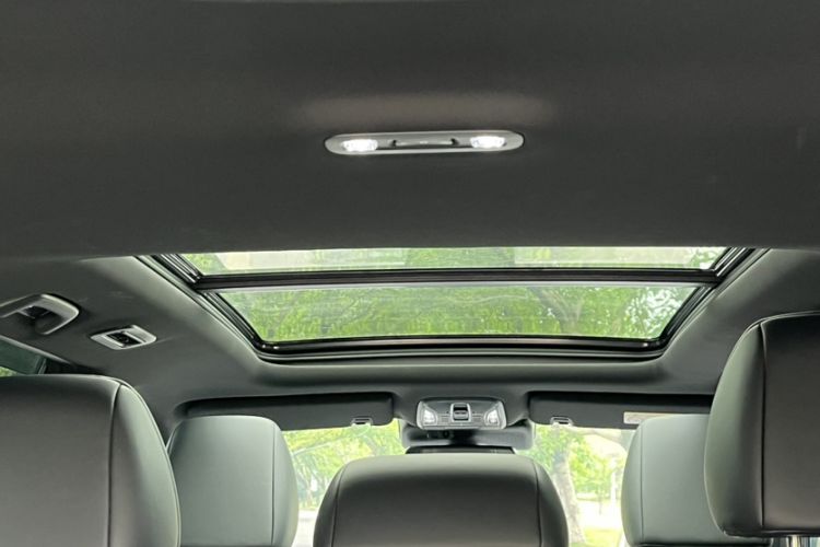 Used GAC Trumpchi GS8 2024 Linghang Series 2.0 TGDI Two-Wheel Drive Luxury Smart Connectivity Version Headliner