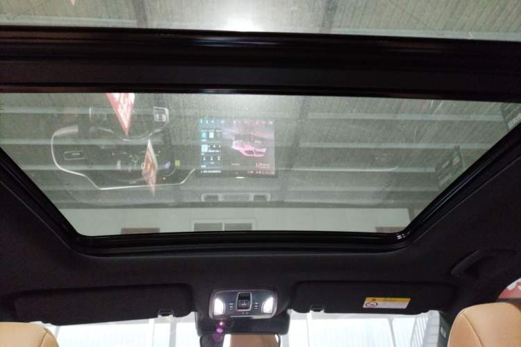 Used GAC Trumpchi GS8 2024 Linghang Series 2.0 TGDI Two-Wheel Drive Luxury Smart Connectivity Version Headliner