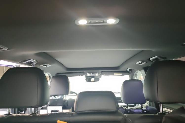 Used GAC Trumpchi GS8 2024 Linghang Series 2.0 TGDI Two-Wheel Drive Luxury Smart Connectivity Version Headliner