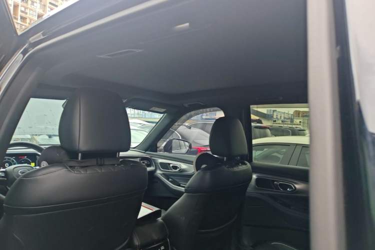 Used GAC Trumpchi GS8 2024 Linghang Series 2.0 TGDI Two-Wheel Drive Luxury Smart Connectivity Version Headliner