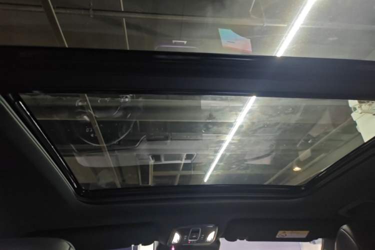 Used GAC Trumpchi GS8 2024 Linghang Series 2.0 TGDI Two-Wheel Drive Luxury Smart Connectivity Version Headliner