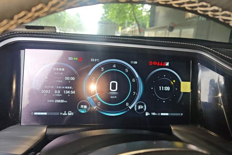 Used GAC Trumpchi GS8 2024 Linghang Series 2.0 TGDI Two-Wheel Drive Luxury Smart Connectivity Version Instrument Cluster