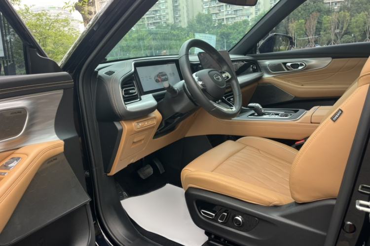 Used GAC Trumpchi GS8 2024 Linghang Series 2.0 TGDI Four-Wheel Drive Luxury Smart Connectivity Version Interior 1