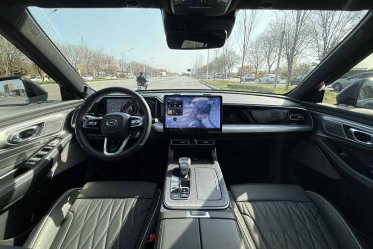 Used GAC Trumpchi GS8 2024 Linghang Series 2.0 TGDI Two-Wheel Drive Luxury Smart Connectivity Version Interior 1
