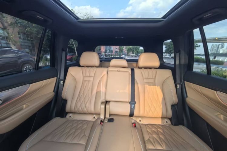 Used GAC Trumpchi GS8 2024 Linghang Series 2.0 TGDI Two-Wheel Drive Luxury Smart Connectivity Version Interior 1