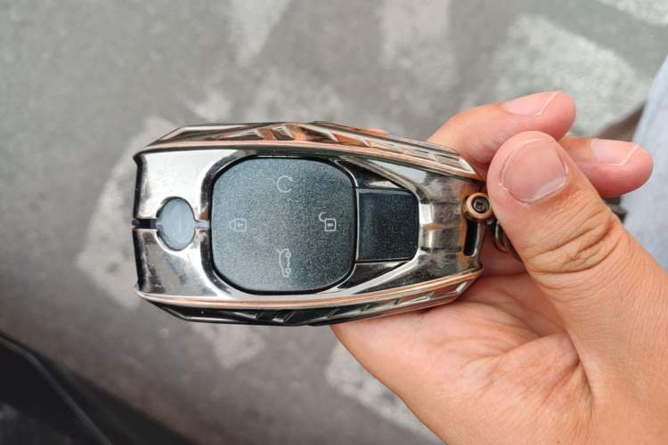 Used GAC Trumpchi GS8 2024 Linghang Series 2.0 TGDI Two-Wheel Drive Luxury Smart Connectivity Version Interior 1
