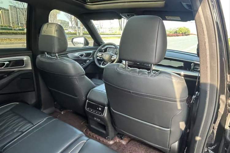 Used GAC Trumpchi GS8 2024 Linghang Series 2.0 TGDI Two-Wheel Drive Luxury Smart Connectivity Version Interior 10
