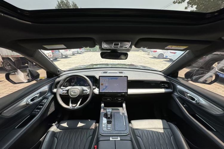 Used GAC Trumpchi GS8 2024 Linghang Series 2.0 TGDI Four-Wheel Drive Luxury Smart Connectivity Version Interior 3