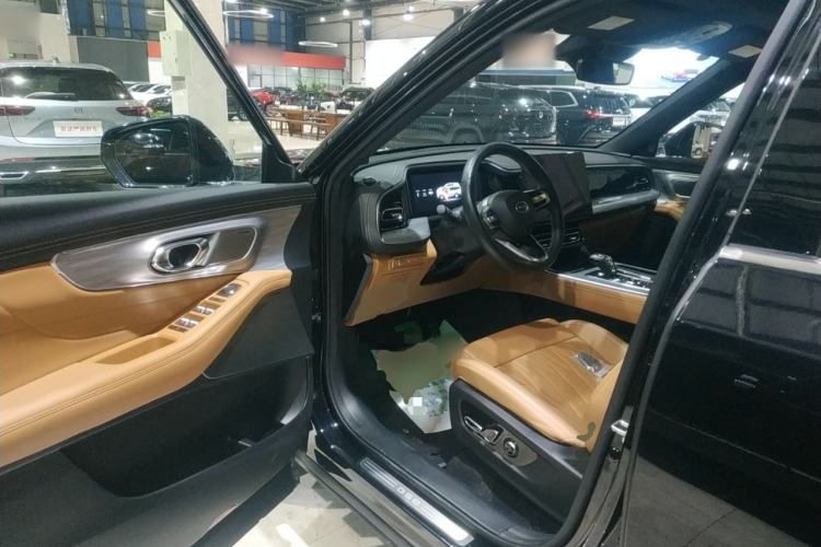 Used GAC Trumpchi GS8 2024 Linghang Series 2.0 TGDI Four-Wheel Drive Luxury Smart Connectivity Version Interior 3