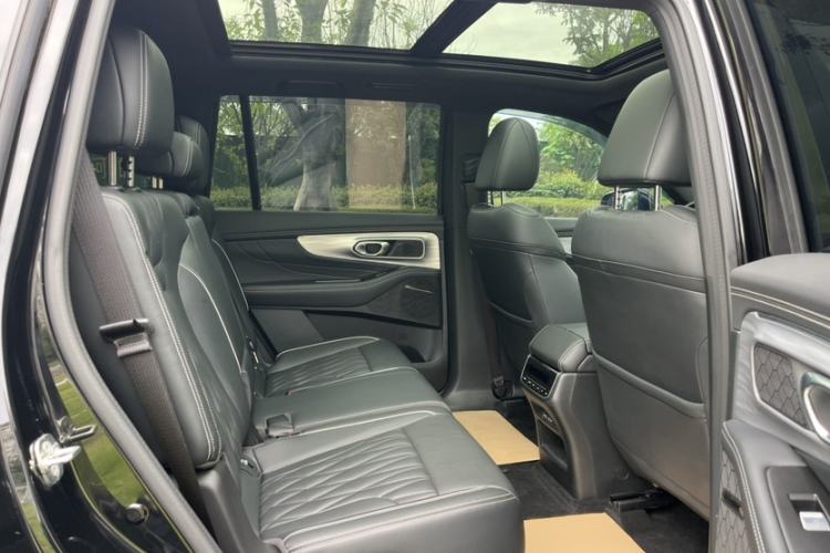 Used GAC Trumpchi GS8 2024 Linghang Series 2.0 TGDI Two-Wheel Drive Luxury Smart Connectivity Version Interior 4