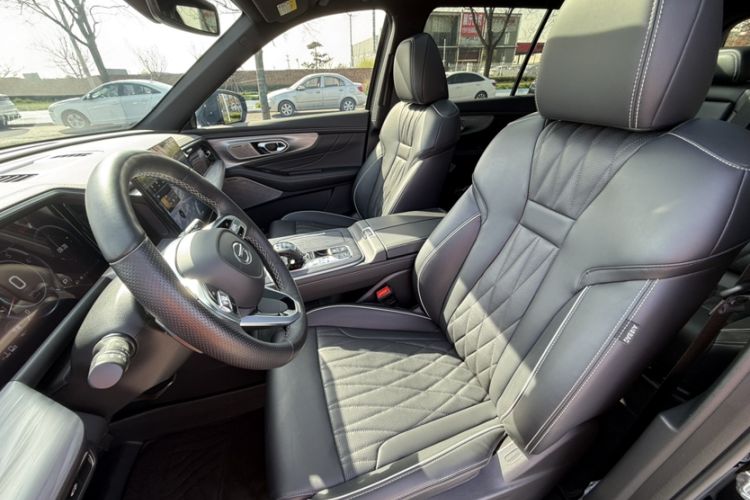 Used GAC Trumpchi GS8 2024 Linghang Series 2.0 TGDI Two-Wheel Drive Luxury Smart Connectivity Version Interior 5