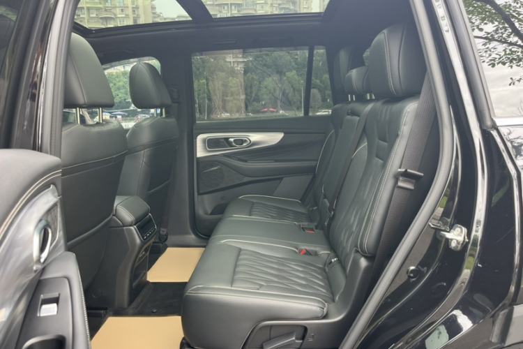 Used GAC Trumpchi GS8 2024 Linghang Series 2.0 TGDI Two-Wheel Drive Luxury Smart Connectivity Version Interior 5