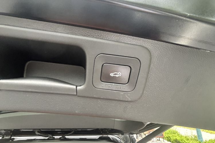 Used GAC Trumpchi GS8 2024 Dual-Motor Series 2.0TM Four-Wheel Drive Premium Edition Interior 6
