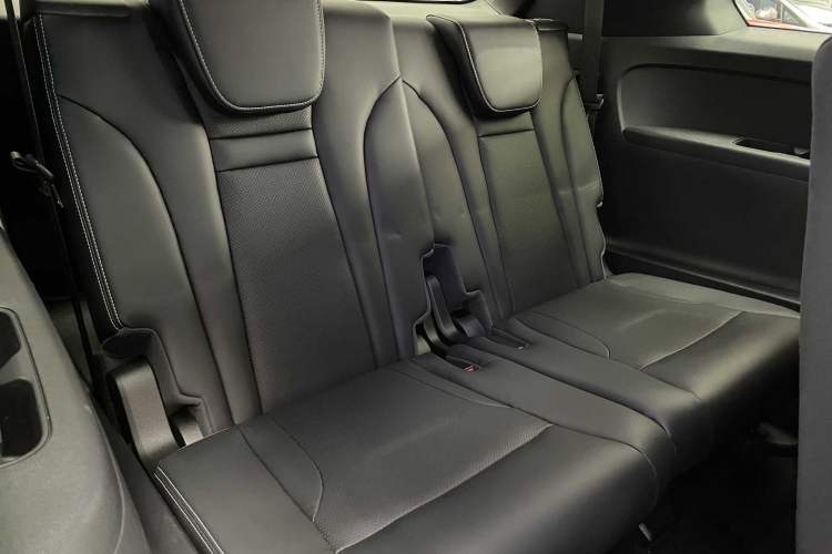 Used GAC Trumpchi GS8 2024 Linghang Series 2.0 TGDI Two-Wheel Drive Luxury Smart Connectivity Version Interior 6