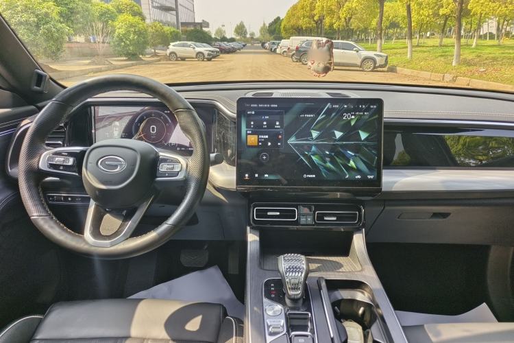 Used GAC Trumpchi GS8 2024 Linghang Series 2.0 TGDI Two-Wheel Drive Luxury Smart Connectivity Version Interior 6
