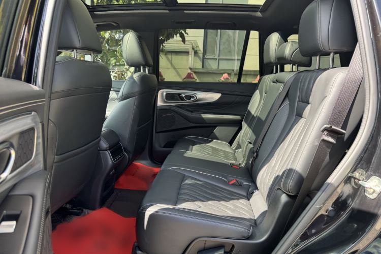 Used GAC Trumpchi GS8 2024 Linghang Series 2.0 TGDI Two-Wheel Drive Luxury Smart Connectivity Version Interior 9