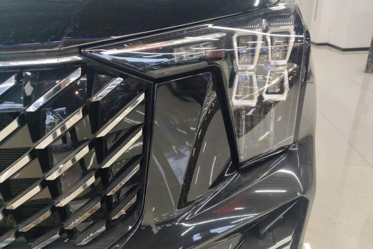 Used GAC Trumpchi GS8 2024 Linghang Series 2.0 TGDI Two-Wheel Drive Luxury Smart Connectivity Version Left Front Headlight