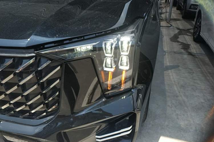 Used GAC Trumpchi GS8 2024 Linghang Series 2.0 TGDI Two-Wheel Drive Luxury Smart Connectivity Version Left Front Headlight
