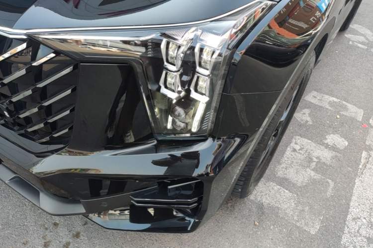 Used GAC Trumpchi GS8 2024 Linghang Series 2.0 TGDI Two-Wheel Drive Luxury Smart Connectivity Version Left Front Headlight