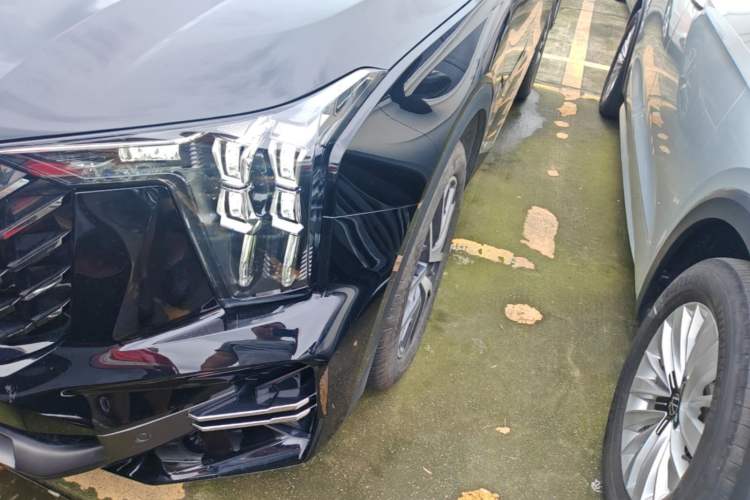 Used GAC Trumpchi GS8 2024 Linghang Series 2.0 TGDI Two-Wheel Drive Luxury Smart Connectivity Version Left Front Headlight