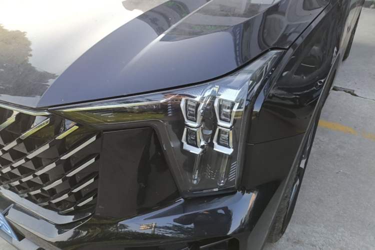 Used GAC Trumpchi GS8 2024 Linghang Series 2.0 TGDI Two-Wheel Drive Luxury Smart Connectivity Version Left Front Headlight
