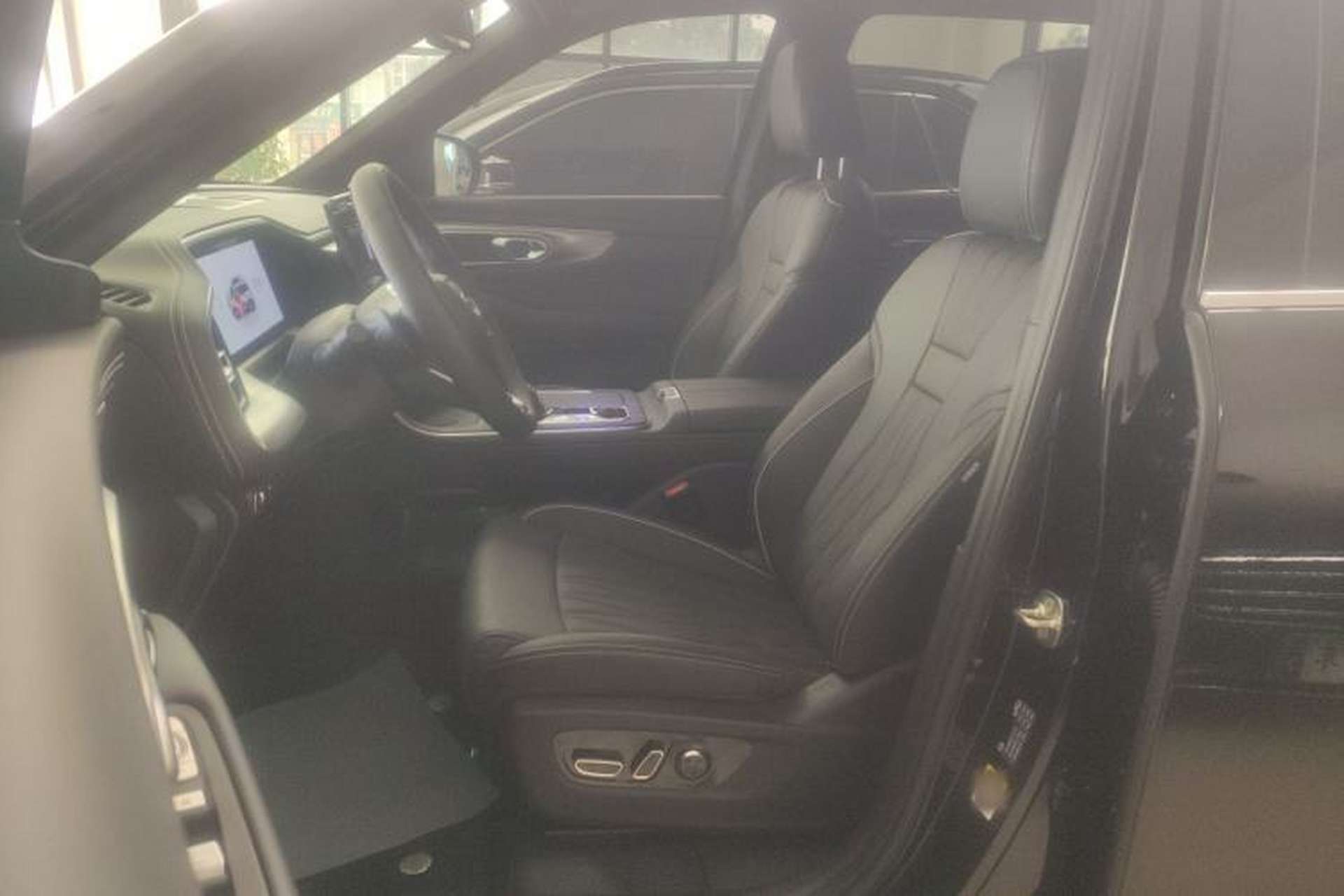 Used GAC Trumpchi GS8 2024 Linghang Series 2.0 TGDI Two-Wheel Drive Luxury Smart Connectivity Version Left Front Seat
