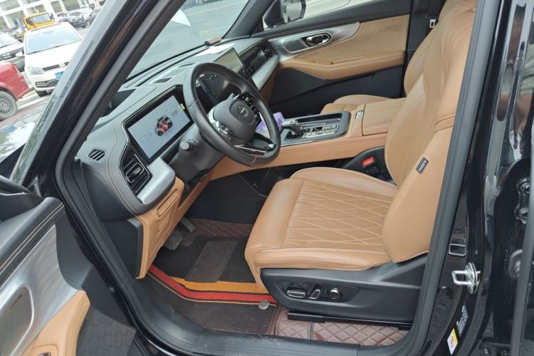 Used GAC Trumpchi GS8 2024 Dual-Motor Series 2.0TM Four-Wheel Drive Premium Edition Left Front Seat