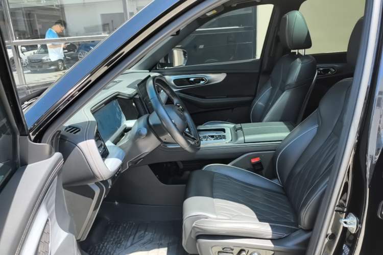 Used GAC Trumpchi GS8 2024 Dual-Motor Series 2.0TM Two-Wheel Drive Premium Edition Left Front Seat