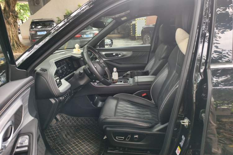 Used GAC Trumpchi GS8 2024 Linghang Series 2.0 TGDI Two-Wheel Drive Luxury Smart Connectivity Version Left Front Seat