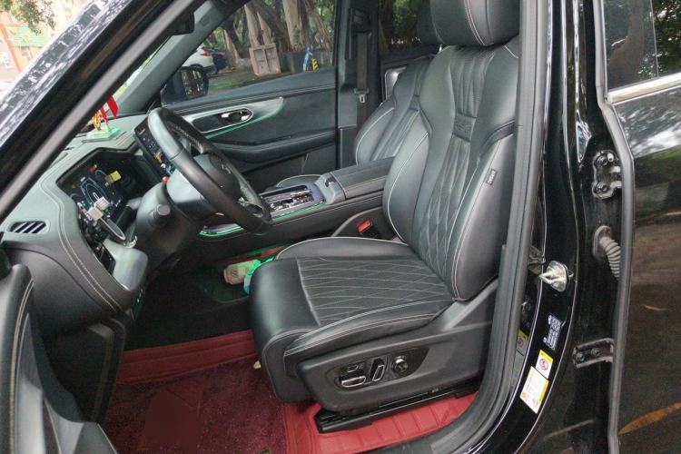 Used GAC Trumpchi GS8 2024 Dual-Motor Series 2.0TM Two-Wheel Drive Premium Edition Left Front Seat