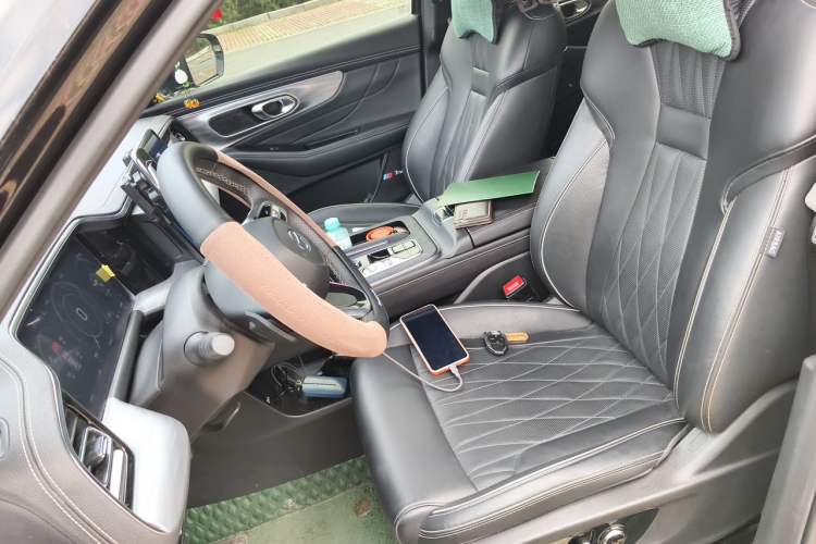 Used GAC Trumpchi GS8 2024 Linghang Series 2.0 TGDI Two-Wheel Drive Luxury Smart Connectivity Version Left Front Seat