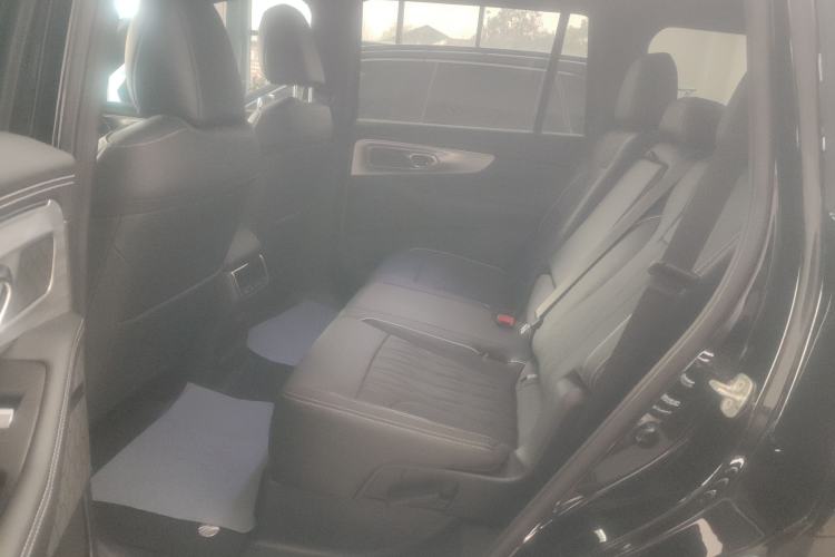 Used GAC Trumpchi GS8 2024 Linghang Series 2.0 TGDI Two-Wheel Drive Luxury Smart Connectivity Version Left Rear Seat