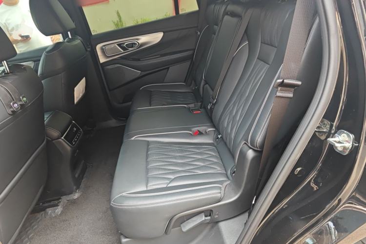Used GAC Trumpchi GS8 2024 Linghang Series 2.0 TGDI Four-Wheel Drive Luxury Smart Connectivity Version Left Rear Seat