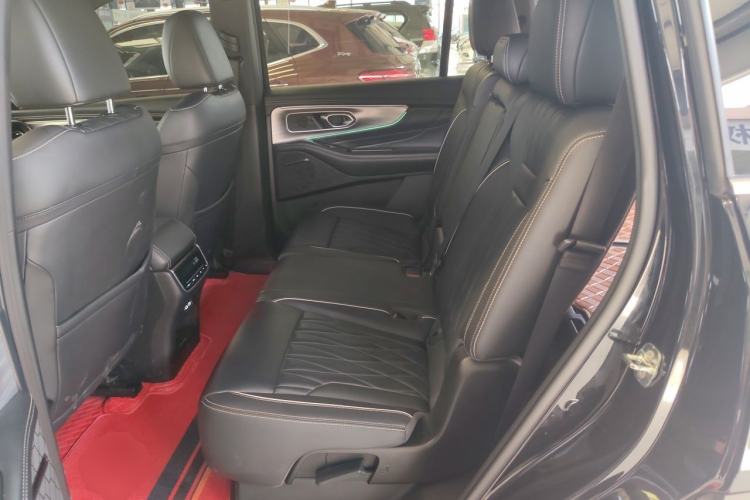 Used GAC Trumpchi GS8 2024 Linghang Series 2.0 TGDI Two-Wheel Drive Luxury Smart Connectivity Version Left Rear Seat