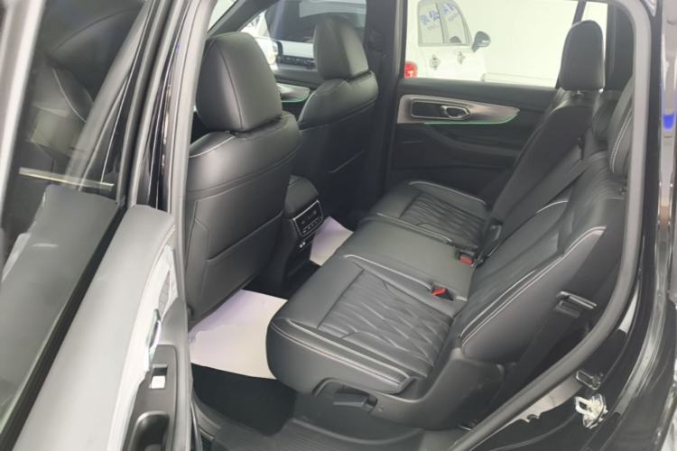 Used GAC Trumpchi GS8 2024 Linghang Series 2.0 TGDI Two-Wheel Drive Luxury Smart Connectivity Version Left Rear Seat