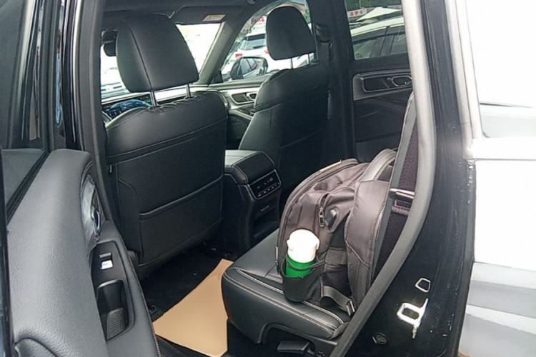 Used GAC Trumpchi GS8 2024 Linghang Series 2.0 TGDI Two-Wheel Drive Luxury Smart Connectivity Version Left Rear Seat